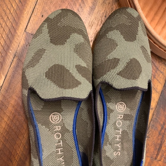 Like new! Camo ROTHYS!! - Picture 8 of 12